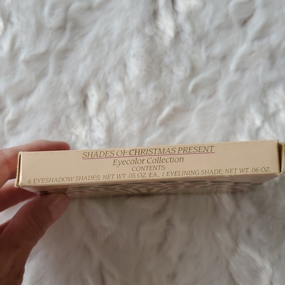 SHADES OF CHRISTMAS PRESENT Eyecolor Collection VINTAGE eyeshadow AVON 1989 NIB - Picture 5 of 9
